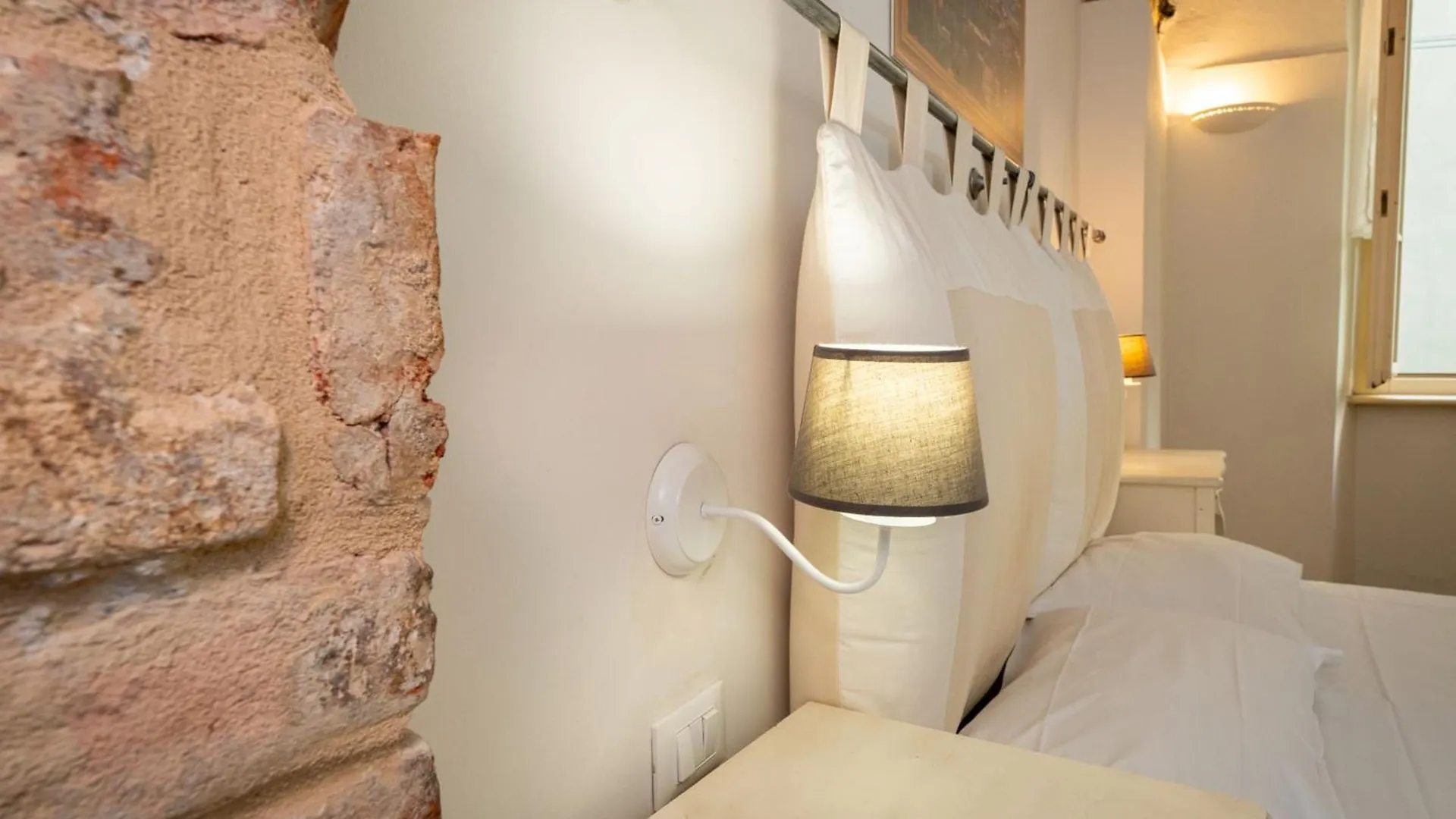 Guest house Mille E Una Notte Bergamo Italy